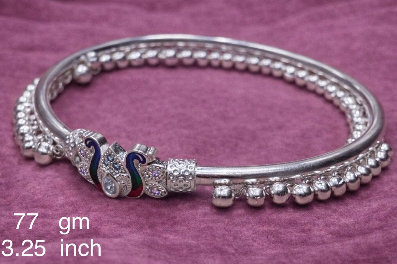 c254bd1d-00fd-42bc-9bca-e048b6c0a6e4 Hand Bracelet - Image 1